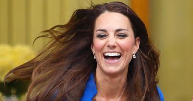 23 Pictures of the Royals Laughing That Will Make You Spit Out Your Tea