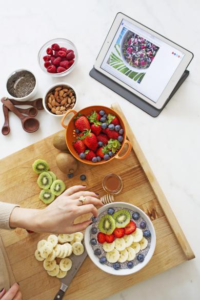 If You Struggle With Your Eating Habits, This Wellness Coach Has Some Great Advice
