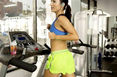 If You're Running on the Treadmill to Lose Weight, Don't Make These 5 Mistakes