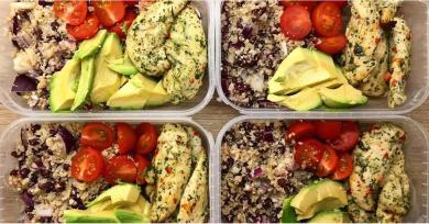 Sunday's To-Do List: Meal Prep Any of These Healthy Chicken Lunches For the Week