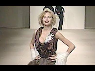 VIVIENNE WESTWOOD Fall 20002001 Paris Fashion Channel