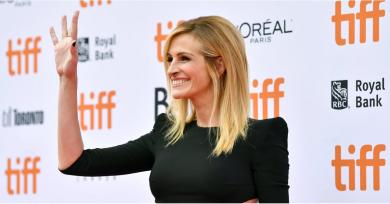 Julia Roberts's Clapback to Someone Dissing Her Manicure Is Pure Gold