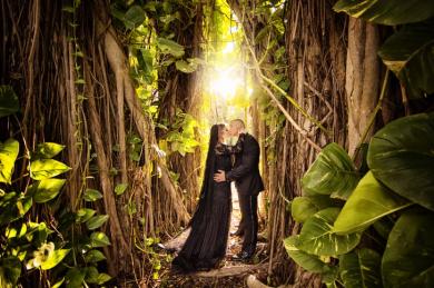 This Hauntingly Beautiful Wedding Will Give You Chills and Inspiration at the Same Time