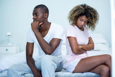17 Relationship Trouble Signs You Should Never Ignore