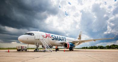 JetSmart inicia sus operaciones de cabotaje en la Argentina con un vuelo a Mendoza
