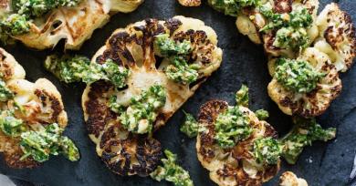 Excuse Us While We Buy All the Cauliflower We Can Find to Make These Plant-Based Dishes