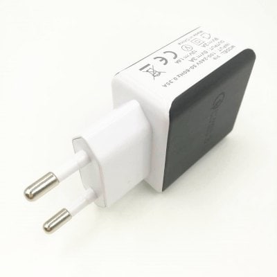 Qualcomm QC3.0 Quick Charger USB Intelligent Distribution Current 5V / 3.1 9V / 2A 12V / 1.6A