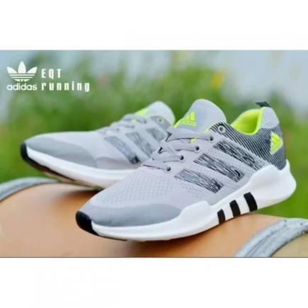 sepatu sneaker keren murah uk 39-43