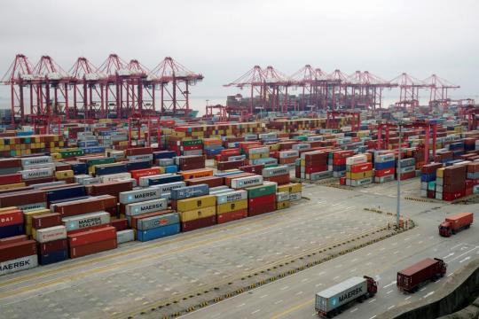 U.S., China launch trade talks to avert tariff war, economic damage