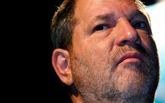 Movie producer Weinstein to surrender on sex assault charges