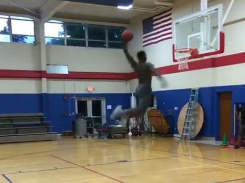 Zion Williamson Responds To LiAngelo Ball's Dunk Show With Two Insane Jams