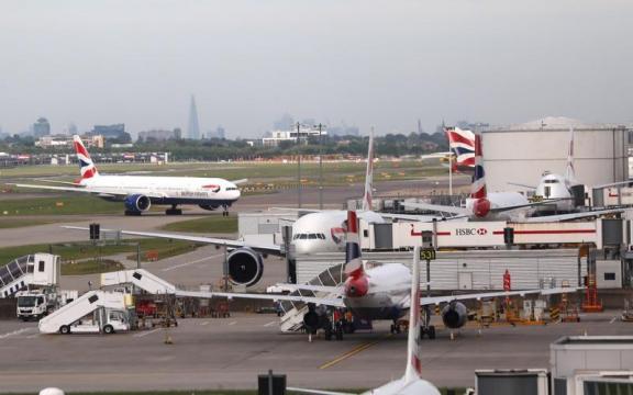 UK ministers expected to approve new Heathrow runway