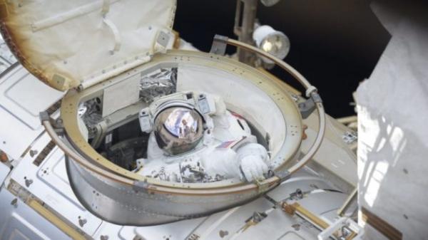 Spacewalkers install HD video cameras to monitor future SpaceX and Boeing trips