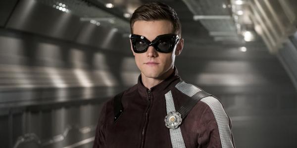 The Flash Ups Hartley Sawyer’s Elongated Man to Season 5 Series Regular