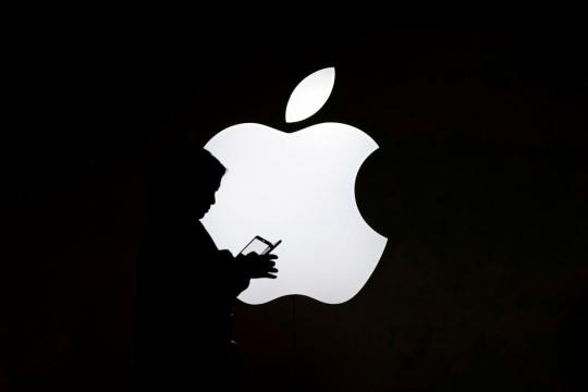 U.S. top court mulls Apple's App Store commissions in antitrust case