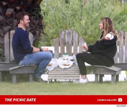 Chris Pratt & Katherine Schwarzenegger Look Smitten on Picnic Date