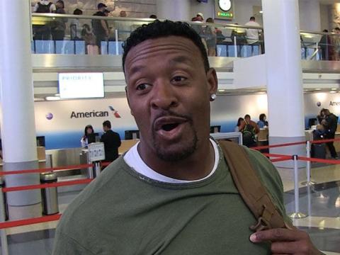 Willie McGinest To Falcons Fans: T.O. Training Julio Jones Is Good!