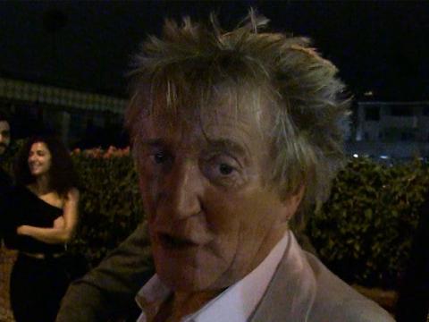 Rod Stewart Clowns Argentina for Pathetic World Cup Run