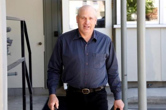 Canada polygamy sect leaders sentenced to house arrest: CBC News