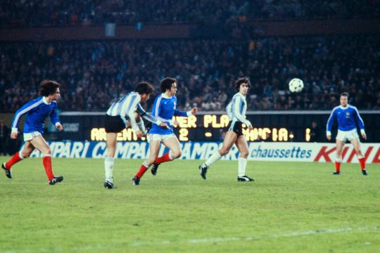 Herói argentino contra a França em 1978 perdeu o irmão no dia da partida