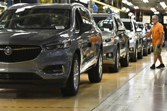 GM diz que nova onda de tarifas pode forçar corte de empregos nos EUA