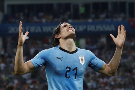 Cavani marca dois, e Uruguai elimina Portugal de Cristiano Ronaldo