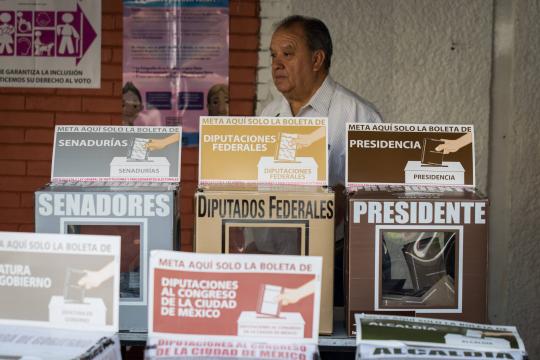 Votação para presidente no México tem filas longas e clima de tranquilidade