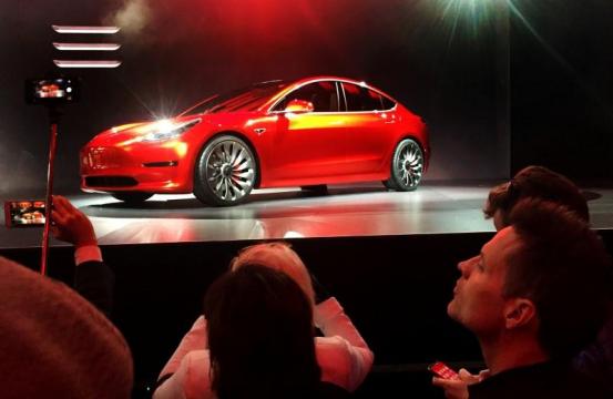 Tesla makes good on 5,000 Model 3 production target