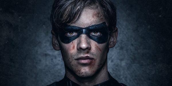 Titans Star Sent the Show’s Crew a Punny Wrap Gift from Dick Grayson
