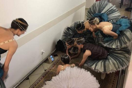 Brasileira que fez foto no Bolshoi diz que comemoração foi com mímica