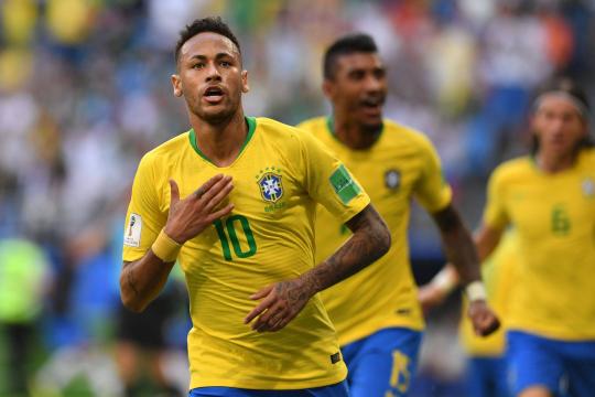 Ronaldo aposta que Neymar será o melhor do mundo na temporada