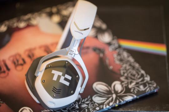 Review: The V-Moda Crossfade II Wireless headphones look and sound beautiful