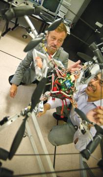 UTA electrical engineering professor earns national education award