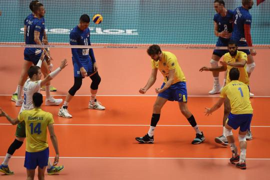 Brasil se classifica para a semifinal da Liga das Nações de vôlei masculino