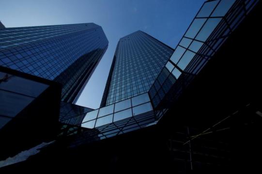 German government, JPMorgan deny report on Deutsche Bank