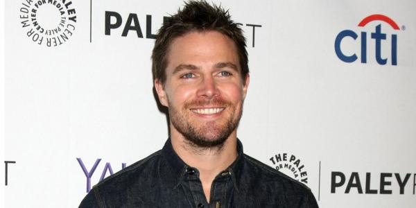 Arrow’s Amell Recounts Being Mistaken for Batman Forever’s Robin