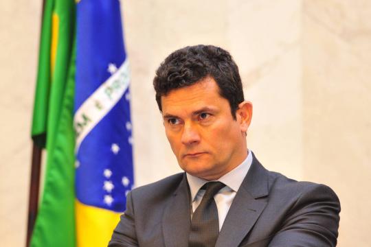 Moro diz que não cumprirá decisão pois desembargador é incompetente