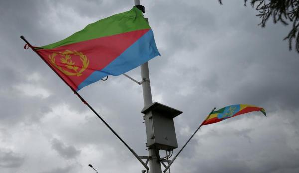Ex-foes Ethiopia, Eritrea eye peace dividend after historic deal