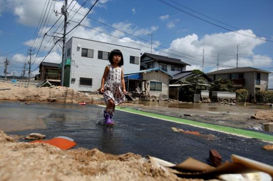 Japanese PM to visit flood disaster area, new warnings issued