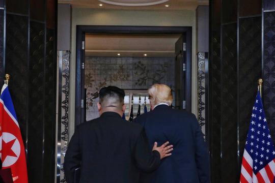 Trump quer dar CD com música 'Rocket Man' para Kim Jong-un