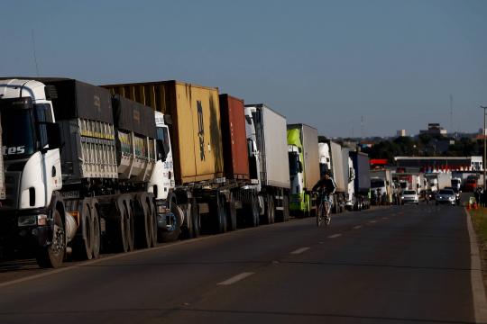 Câmara aprova tabela do frete e anistia multas na paralisação dos caminhoneiros