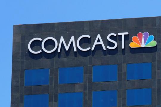 Comcast raises bid for Sky to $34 billion, tops Fox's offer