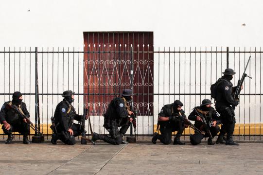 Dois jovens são mortos em igreja sitiada por governo da Nicarágua