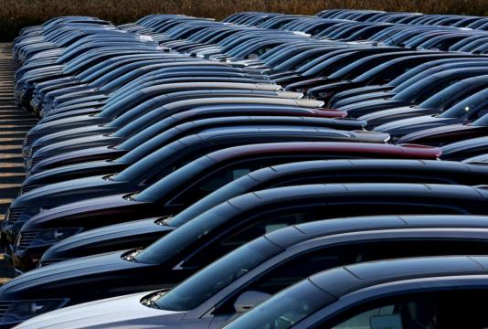 Rebates protect Canada's auto industry from retaliatory tariffs