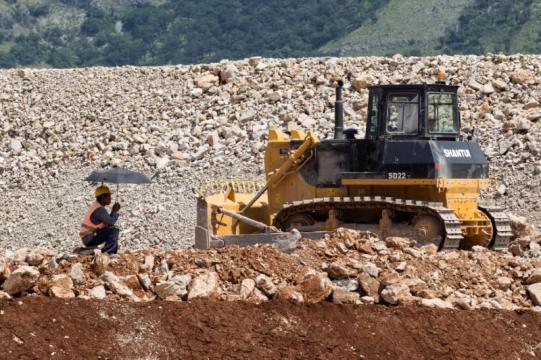 Chinese 'highway to nowhere' haunts Montenegro