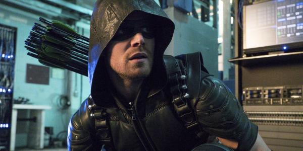 Stephen Amell Teases Arrow’s Epic Season 7 Premiere Action Scene