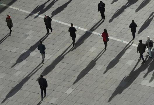 UK pay growth slows to six-month low despite record employment