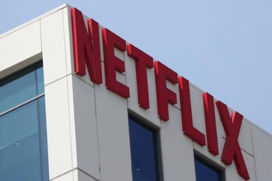 Netflix subscriber slip hints at 'lumpy' road ahead