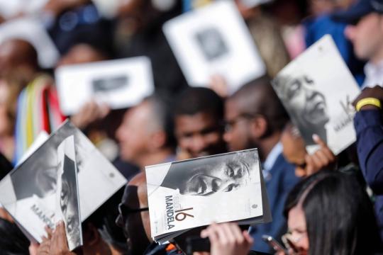 Instituições criadas por Mandela resistiram a 'teste de estresse' democrático