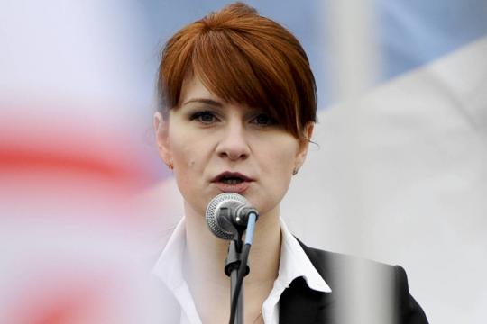 EUA pedem que russa seja mantida em prisão enquanto espera julgamento